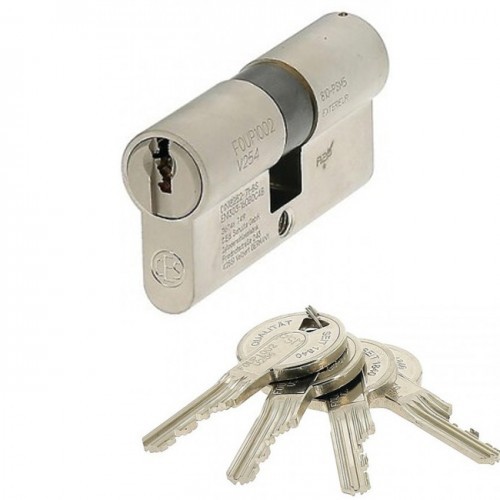 Cylindre double pour - , serrure