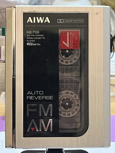 Aiwa portable radio - 🟡aiwa,