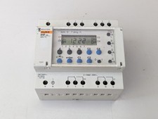 Merlin Gerin IHP 4C interrupteur Programmable Horaire 24h 7j Multi9 15351