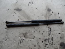 Alfa 147 1,6L 77KW MKB: AR37203 Amortisseur De Hayon 46771551