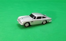 VOITURE DE CIRCUIT- ASTON MARTIN DB5 - CARRERA