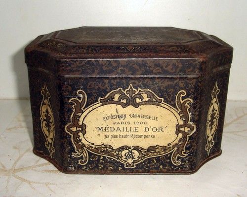 Grande boite publicitaire - boite, en