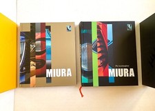 The LAMBORGHINI MIURA  Edition en Anglais 2020 Livres rares Automobilia