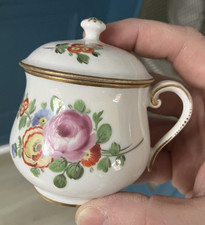 Rare petit pot crème