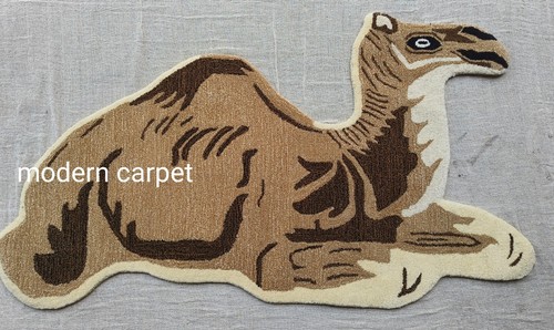 Tapis chameau fait - , main