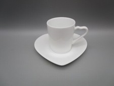 Tasse a café contemporaine en
