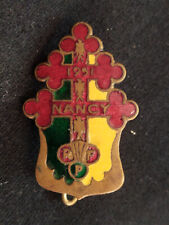 Politique : insigne des