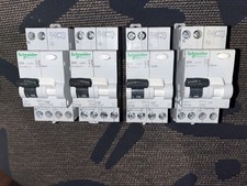 DISJONCTEUR  DIFFERENTIEL SCHNEIDER ELEC 20A COURBE C 30mA TYP AC 20AMPERE 2POLE