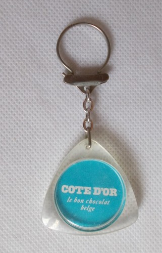 Porte clés cote - cote, d'or,