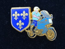 PIN'S / Badge - BOUSSEMART -