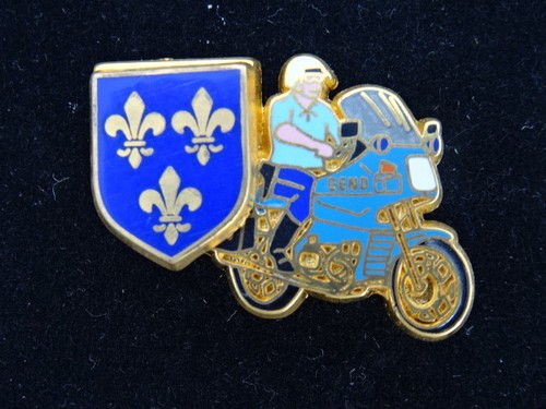 Pin badge boussemart - /,