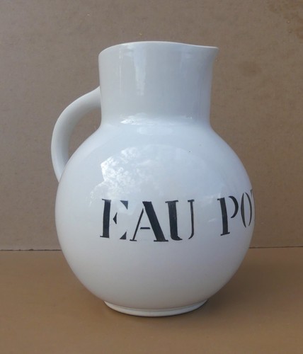 Ancien pichet eau potable - "eau, potable"