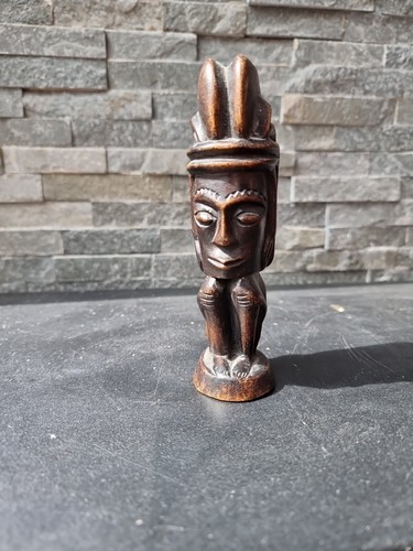 Sculpture statue wood - wood, lucky