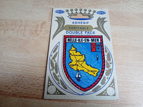 Blason adhésif métallisé