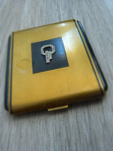 Poudrier ancien laiton - ancien,