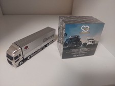 Voiture miniature UD Trucks Quon avec lumières LED [à vendre] [Pad mémo ajouté]