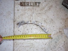 Monogramme insigne Embleme panhard voiture ancienne 9425