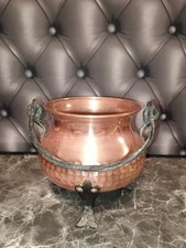 ancien petit chaudron en