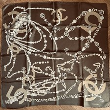 foulard chanel