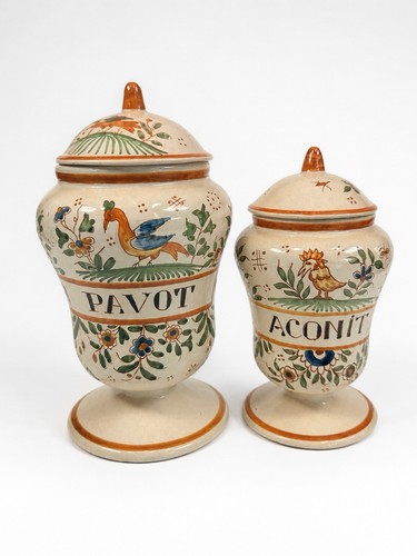Paire pots anciens en - de,