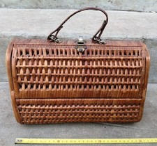 AR2 - Joli Panier ancien
