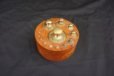 RARE BOITE CYLINDRIQUE DE 13 POIDS (1g à 1 kg)