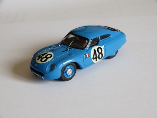 Kit pour miniature - auto, ccc