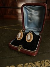 Rares dormeuses Or 18k Camé Agate à l’antique Bijou Époque Empire