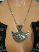 Ancien Grand Pendentif