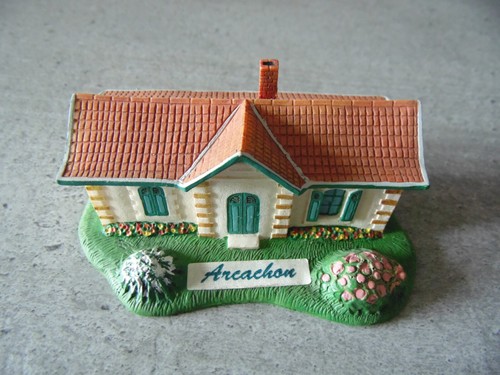 Maison france éditions - maison,