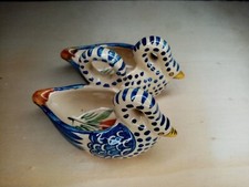 Henriot Quimper -  Petite salière poivrière en forme de deux cygnes 1965