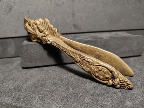 Casse noix ancien bronze - ancien, en