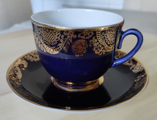 Tasse cobalt avec soucoupe - tasse,
