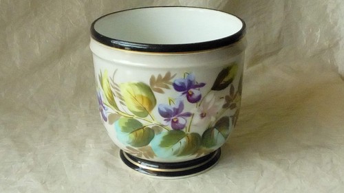 Cache pot porcelaine - en, de