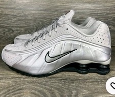 Nike Men's Shox R4 (2025)