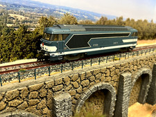 Locomotive BB 67329 Lima collection état Neuve