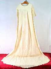 ROBE DE MARIÉE. SATIN DE