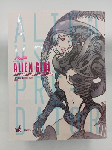 Hot toys alien girl - hot,
