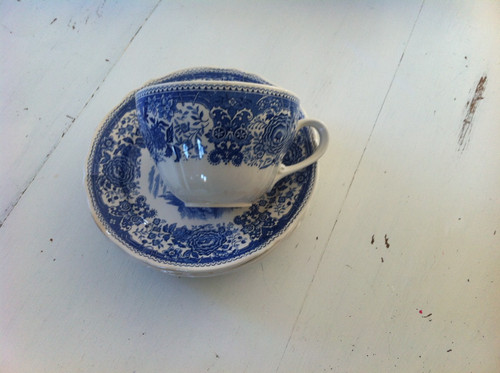 Assiettes une tasse - assiettes, et