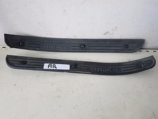 Seuil de porte arrière gauche