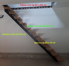Escalier droit, limon central, métal et bois, 275 cm