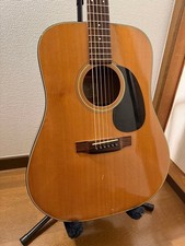 Guitare acoustique K.Yairi