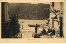 VAR  ILE DE PORT GROS  maison de pecheurs sur le port