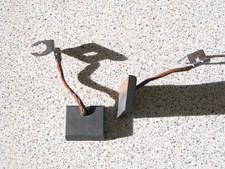 Renault Dauphine , charbons balais dynamo UX 45 pour Ducellier 7239 G réf. 60566