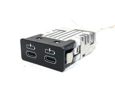 PRISE USB BMW G30 8711938