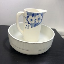 Service toilette ancien Broc et Cuvette