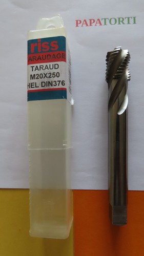 Taraud universel pour machines