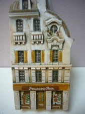 M68  MAISON MINIATURE GAULT PARIS   VETEMENTS DE CUIR  "   PEAUSSERIE  PARIS "