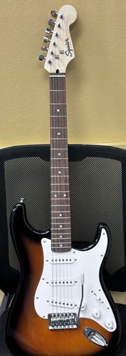 Squier stratocaster fender - squier,
