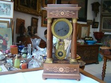 Pendule  portique Napoléon III en bois marqueté hauteur 46,5 cm  #57#